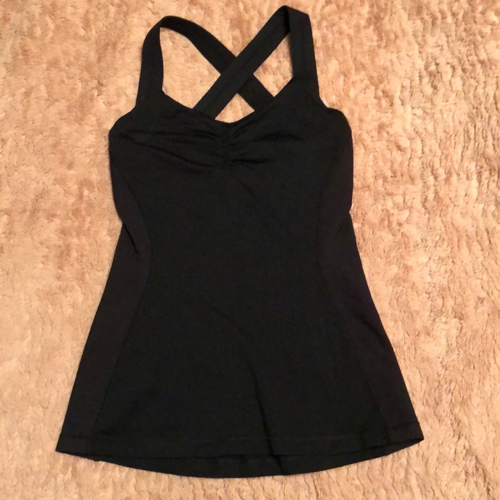 Lululemon tank